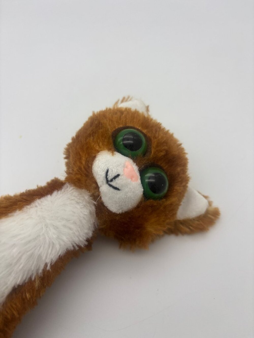 Twisted Whiskers Cat 8" Plush Stuffed Brown & White Wide Green Eyes - Picture 2 of 3